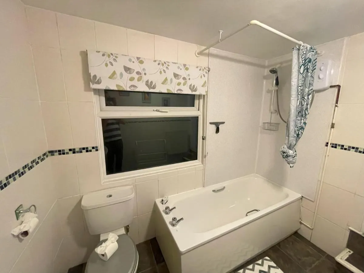 2 Bed 1St Floor Flat Near Centre Apartment Nottingham United Kingdom