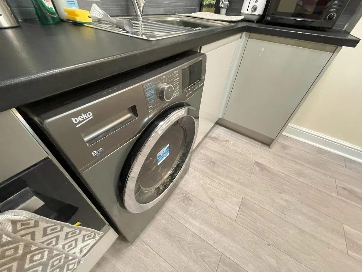 2 Bed 1St Floor Flat Near Centre Apartment Nottingham