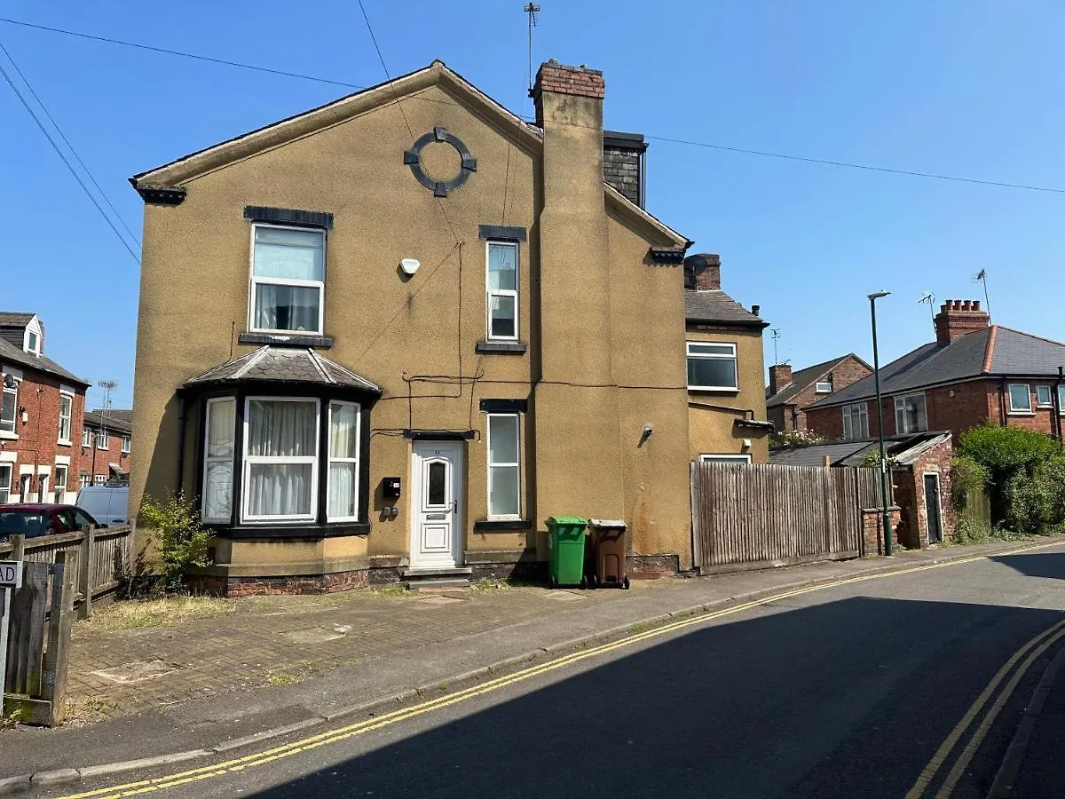 2 Bed 1St Floor Flat Near Centre Apartment Nottingham
